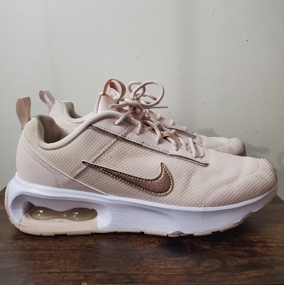 Womens Nike Air Max Intrlk Lite Running Sneakers Size 7.5 Air Padded Sole - Picture 4 of 15